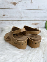 Caramel Carley's Cork Wedges
