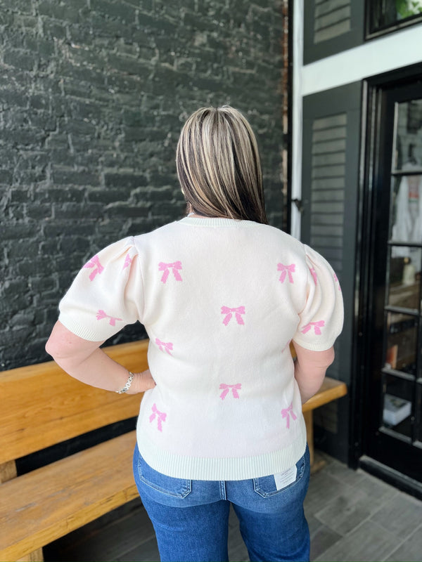 Curvy Off White Puff Sleeve Sweater with Pink Bows