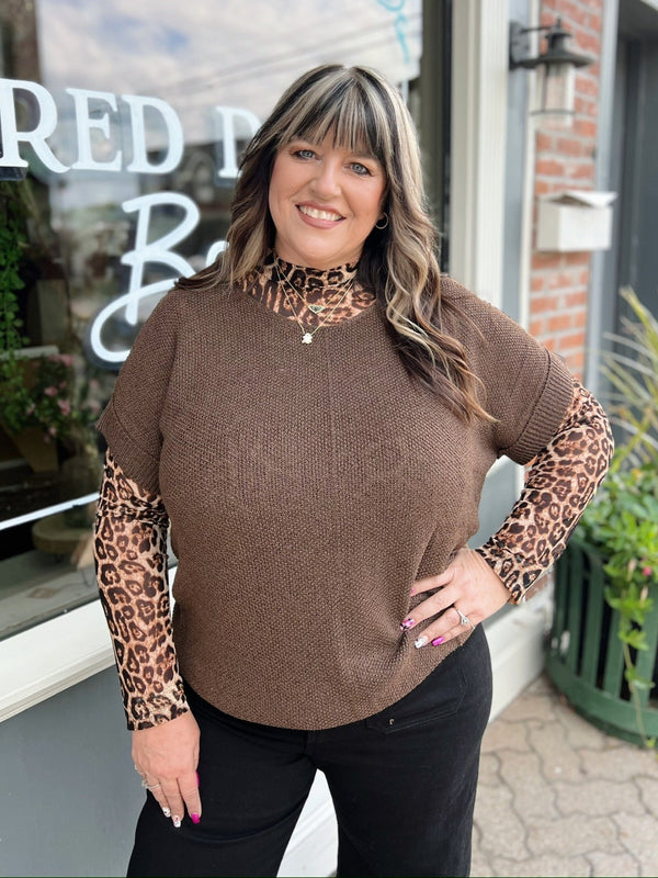 Curvy Short Sleeve Sweater With Center Seam