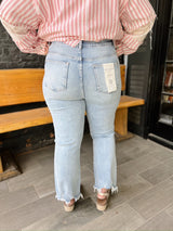 Curvy Fiona's High Rise Cropped Flare Jeans with Frayed Hem