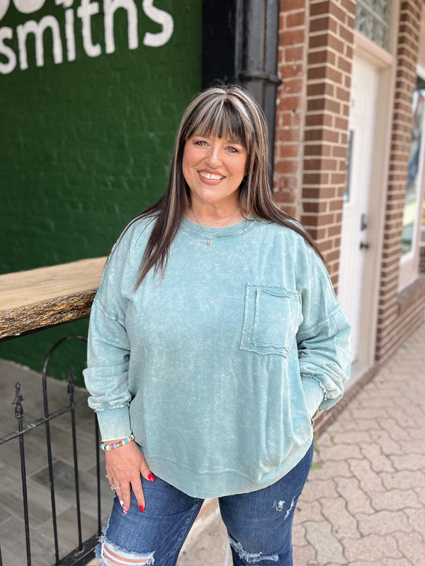 Curvy Acid Wash French Terry Pocket Pullover