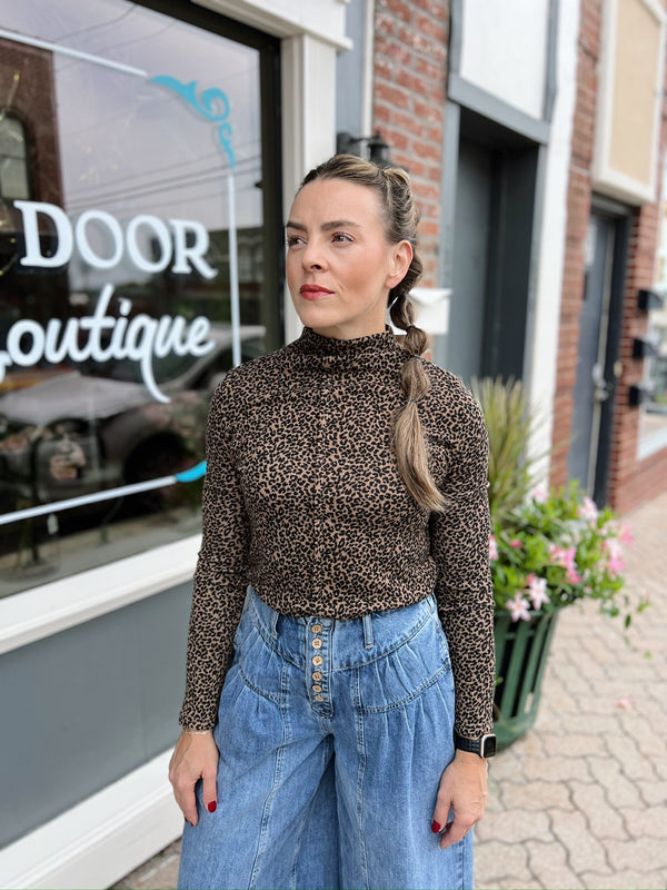 Leopard Ribbed Fitted Top