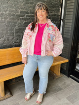 Curvy Fiona's High Rise Cropped Flare Jeans with Frayed Hem