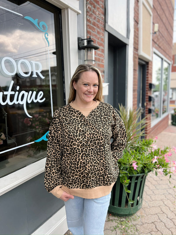 Leopard Crewneck Top