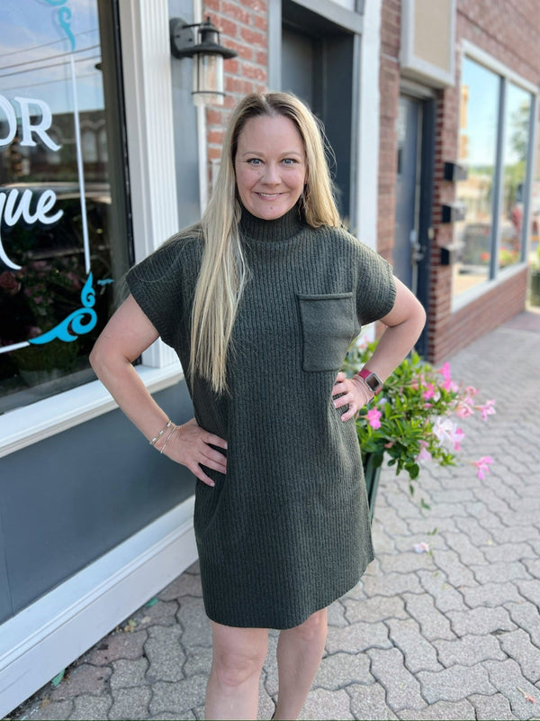 Mock Neck Short Sleeve Sweater Dress With Pockets