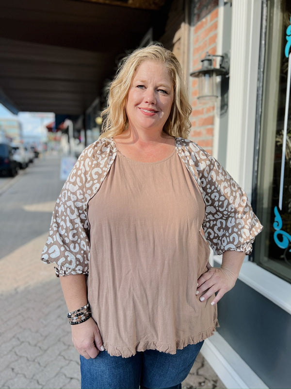 Curvy Tan Linen Leopard Sleeve Top