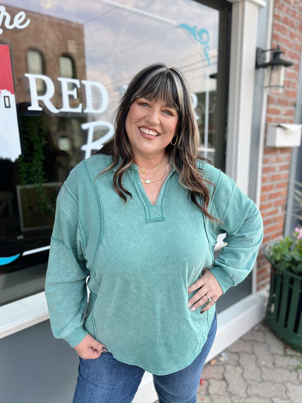 Curvy Exposed Seam Mineral Wash Sweatshirt