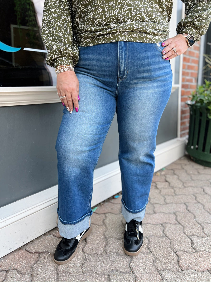 Curvy Faye's Mid Rise Crop Straight Cuffed Jeans
