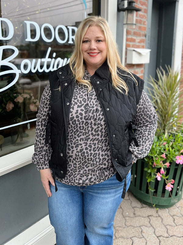 Curvy Snap Front Bow Detail Vest