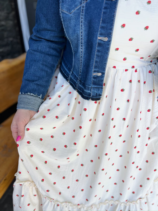 Curvy Cream Strawberry Print Ruffle Midi