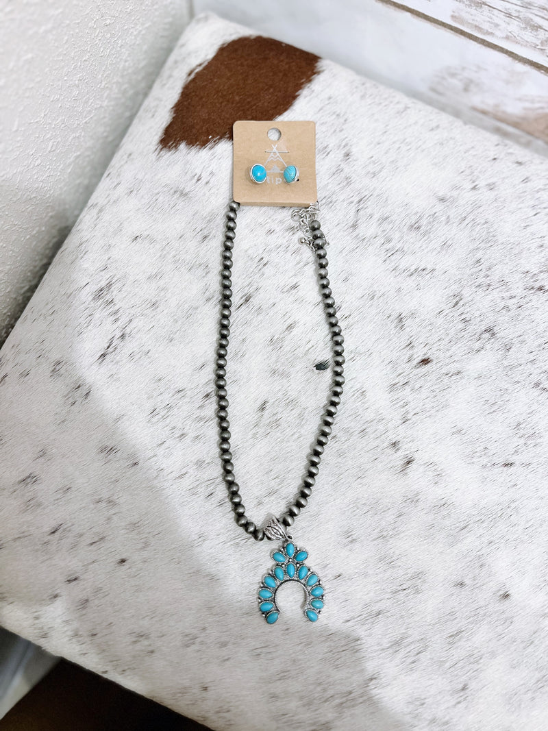 Turquoise Charm Navajo Necklaceo