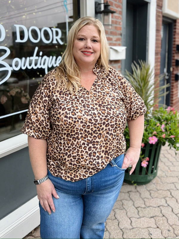 Curvy Bubble Sleeved Animal Print Blouse
