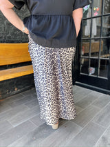 Curvy Leopard Print Silky Long Skirt with Zipper