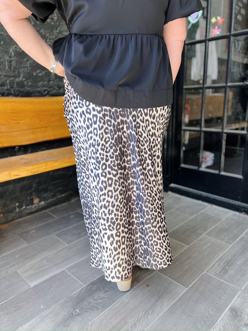 Curvy Leopard Print Silky Long Skirt with Zipper