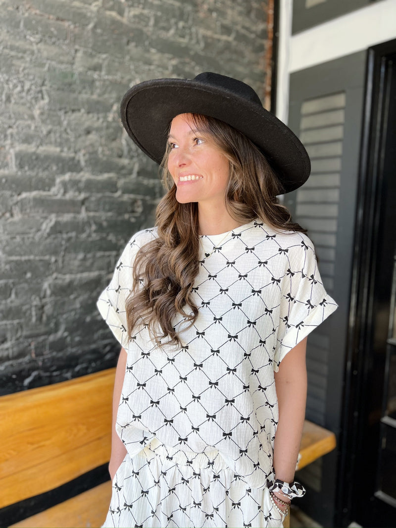 White Cotton set with Black Bow pattern