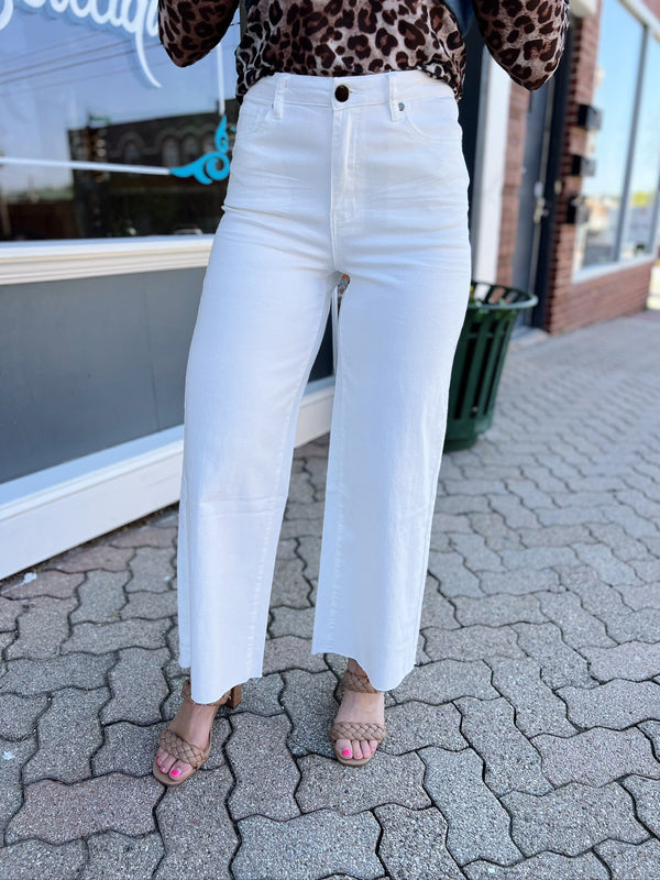 White High Waisted Relaxed Fit Wide Leg Cropped Pants