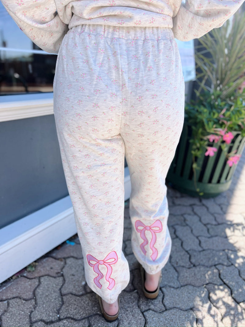 Ditzy Floral Sweatpant With Pink Bows
