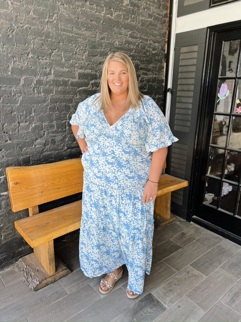 Curvy Flutter Sleeve Smocked Tiered Print Maxi Dress