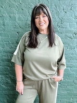 Curvy Contrast Half Sleeve Scuba Top