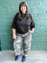 Curvy Camouflage Barrel Pants