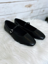 Kiana's Black Flats