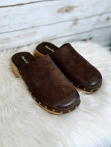Jeda's Brown Suede Mule