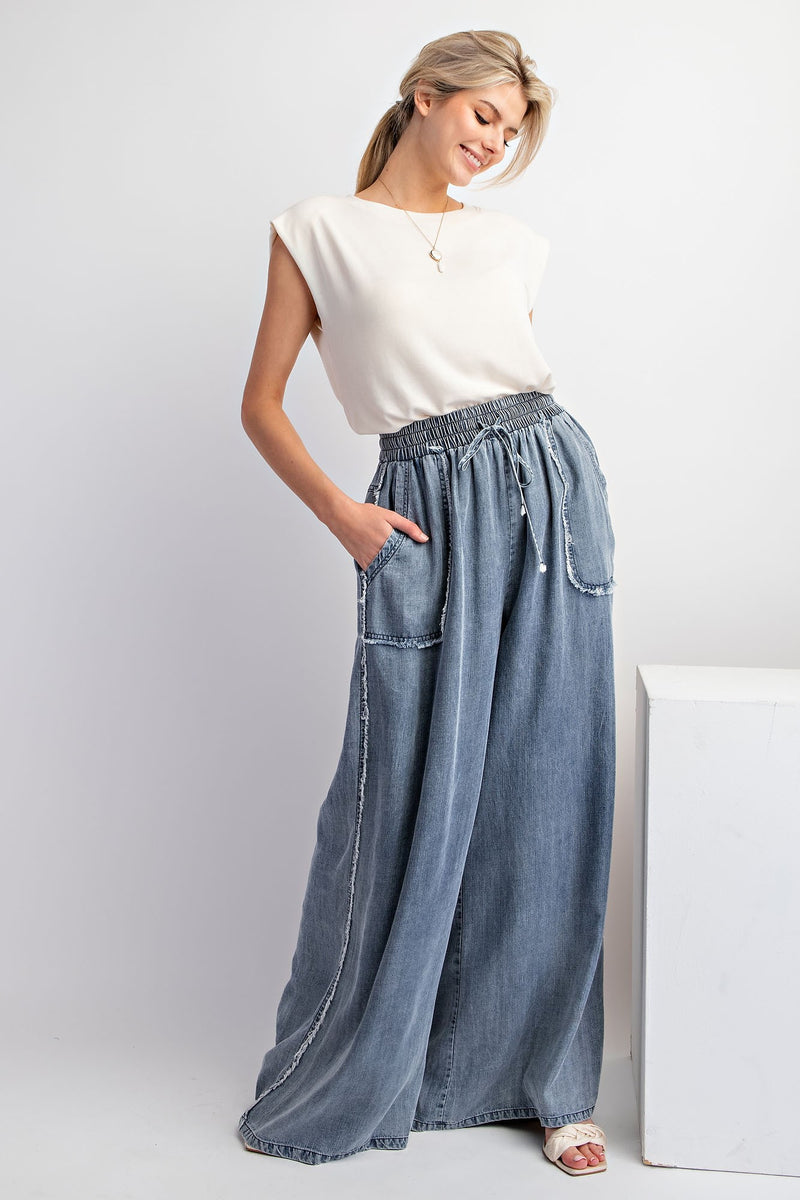 Curvy Chambray Wide Leg Pant With Outstitching
