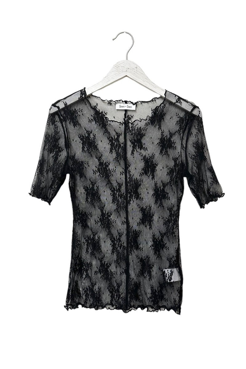Short Sleeved Floral Lace Top