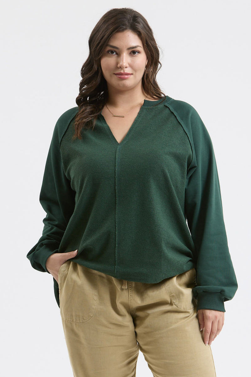 Curvy Hunter Green Exposed Seam Long Sleeve Knit Top