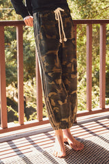 Curvy Camo Drawsting Elastic Waist Pants