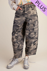 Curvy Camouflage Barrel Pants
