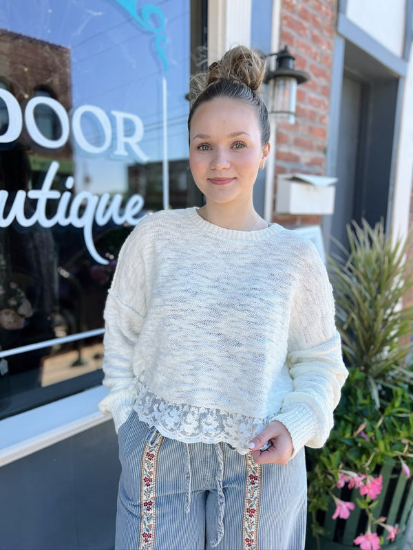 Ivory Sweater With Scallop Lace Hem