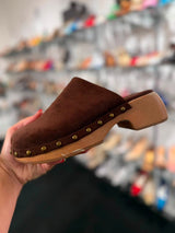 Jeda's Brown Suede Mule