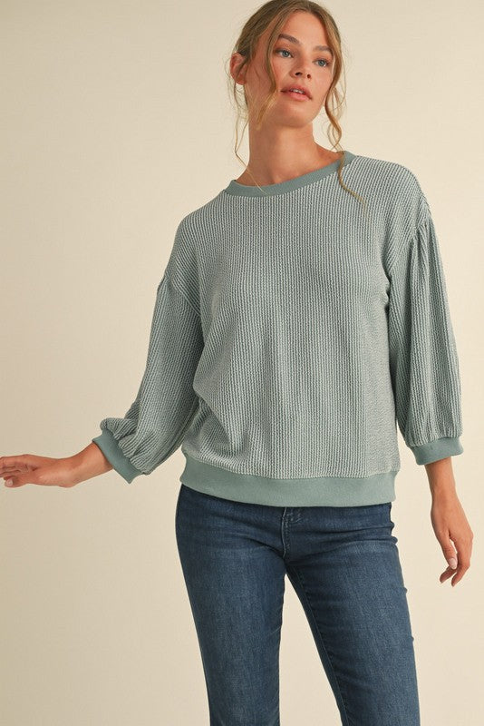Ribbed 3/4 Bubble Sleeve Top
