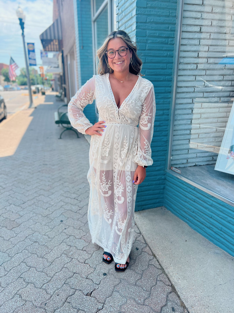 Cream lace v-neck maxi dress