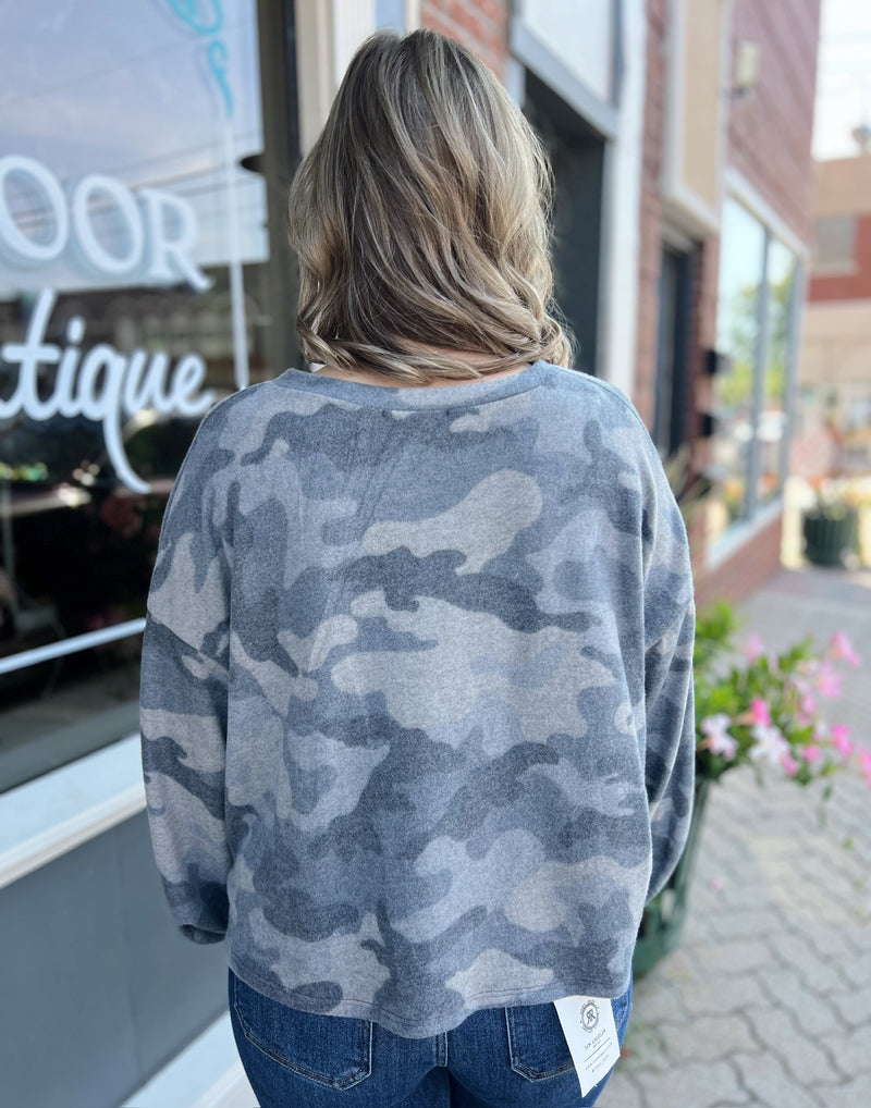 Casual Camo Print Fleece Long Sleeve Top