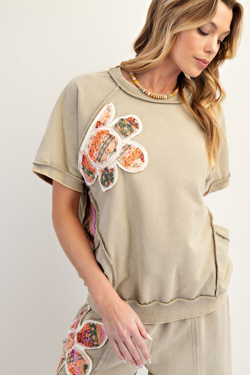 Olive Flower Patch Short Sleeve Raw Seam Knit Top