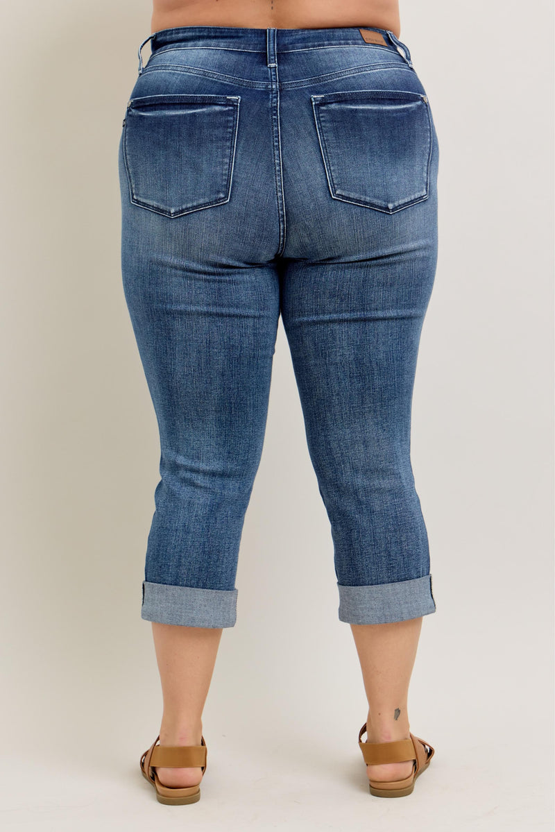 Curvy Dark Wash Cuffed Capri