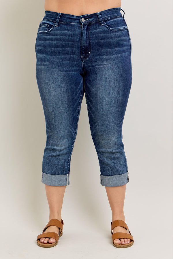 Curvy Dark Wash Cuffed Capri