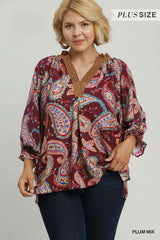 Curvy Plum Paisley Print Contrast Collar Top
