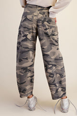 Curvy Camouflage Barrel Pants