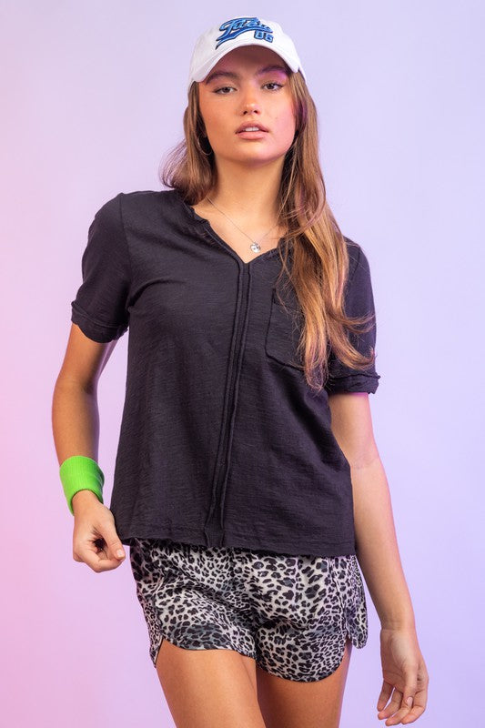 Basic V-Neck Outstiched Top